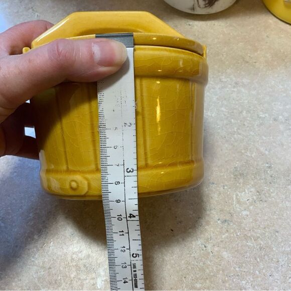 Half Pint Vintage Ceramic Basket Container - Picture 13 of 14